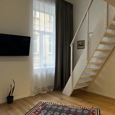 Lesya Kurbasa * 利沃夫