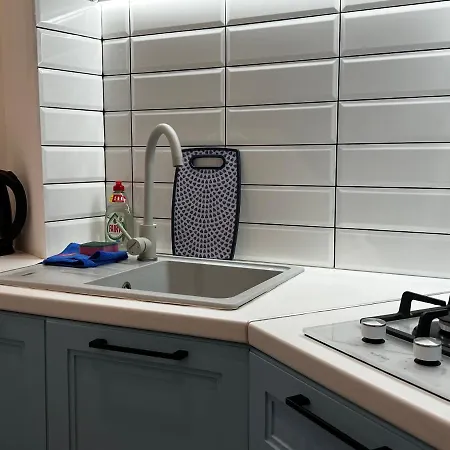 Lesya Kurbasa 利沃夫