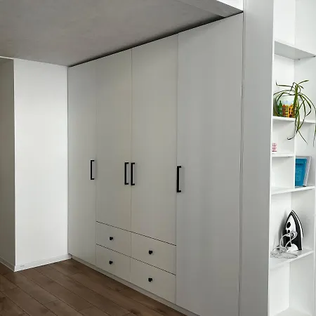 Lesya Kurbasa 公寓 利沃夫